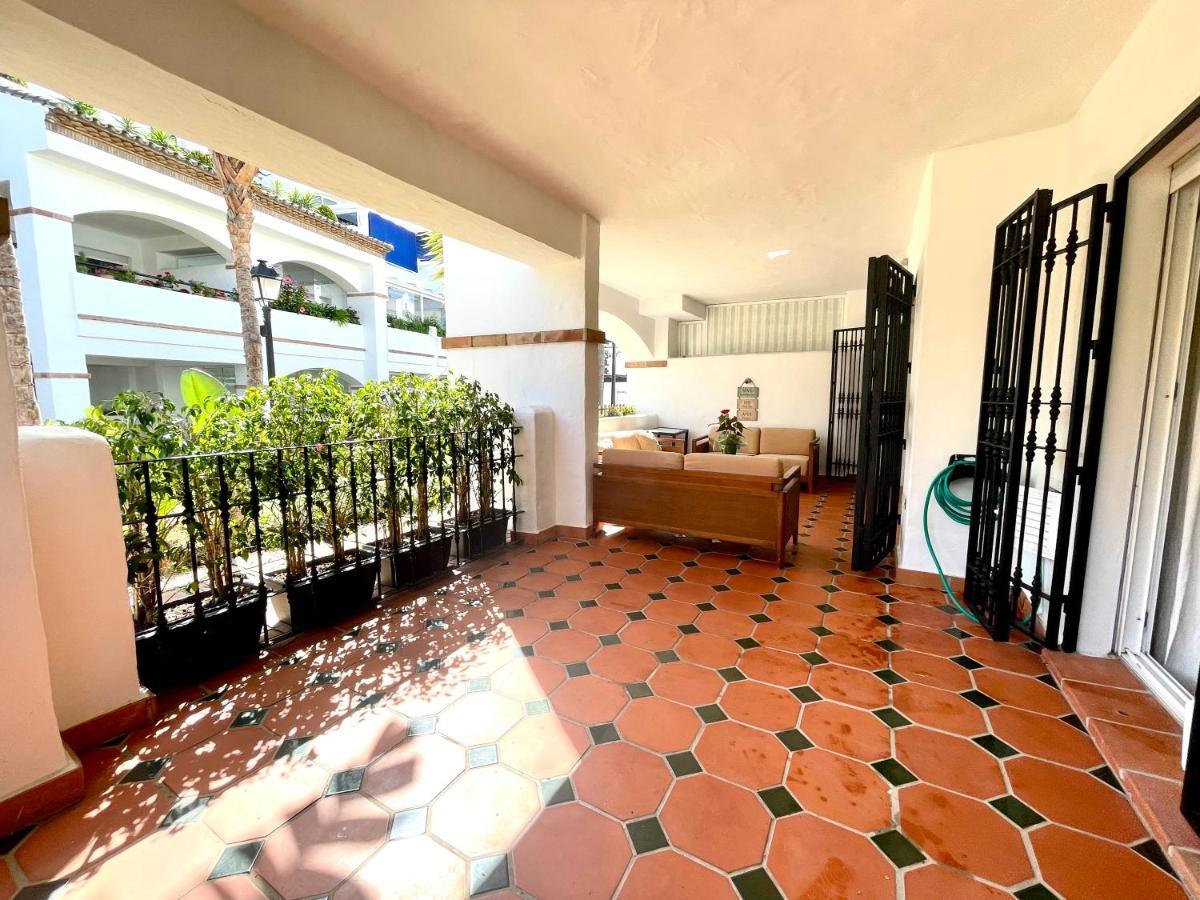 Solguest Apt A 7 Minutos De Puerto Banus 1ª Linea Playa!!! Marbella Esterno foto