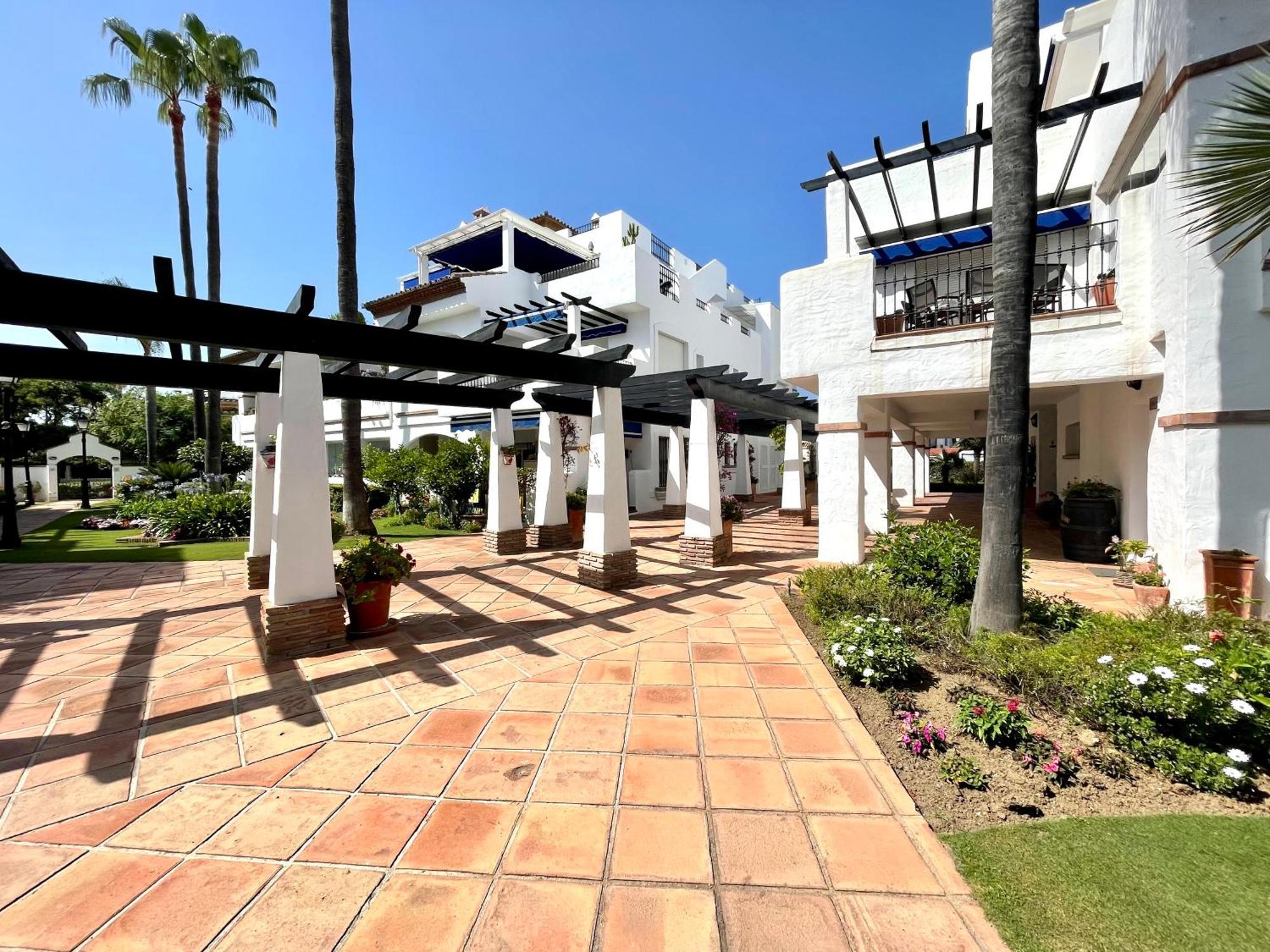 Solguest Apt A 7 Minutos De Puerto Banus 1ª Linea Playa!!! Marbella Esterno foto