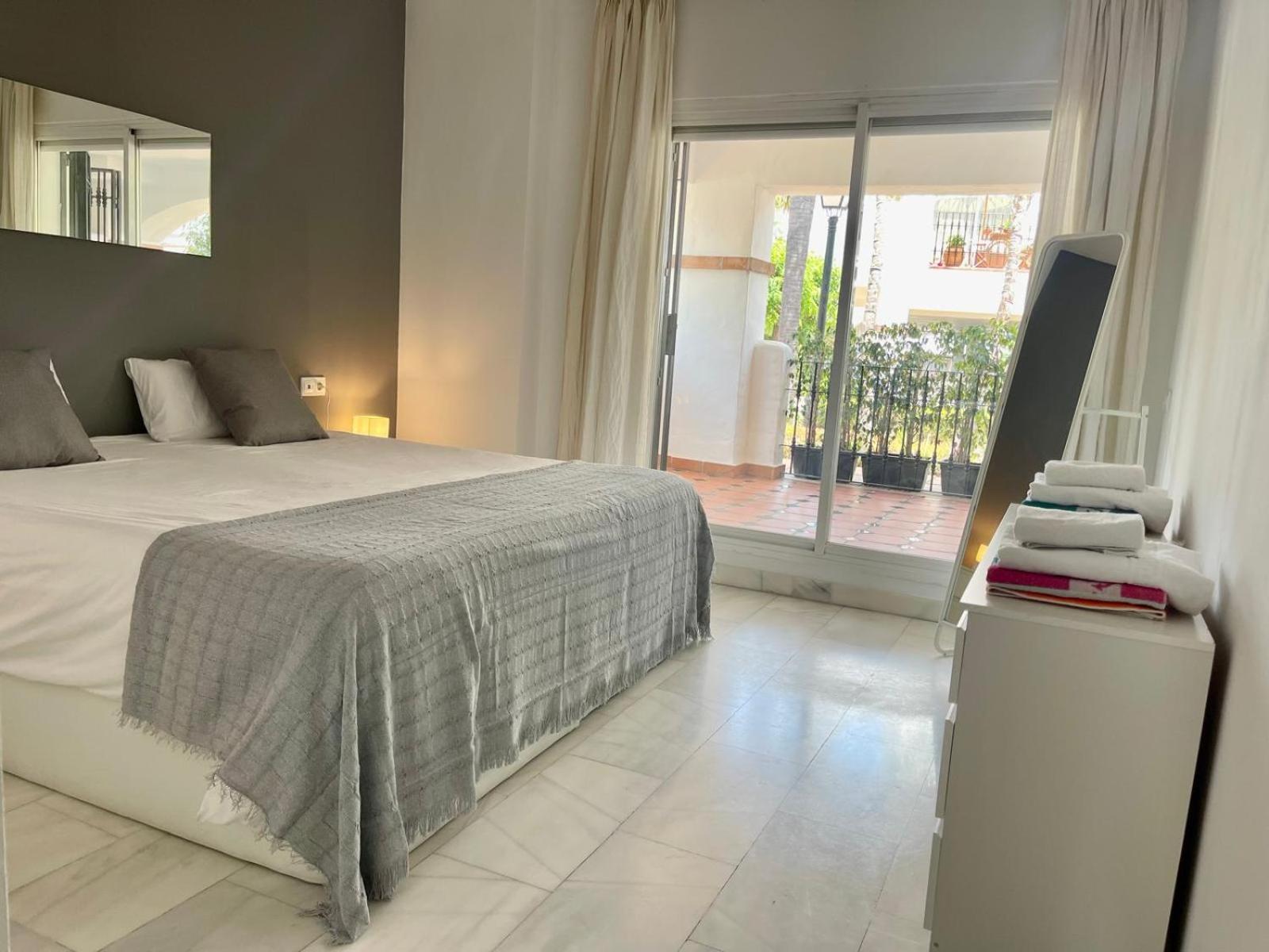 Solguest Apt A 7 Minutos De Puerto Banus 1ª Linea Playa!!! Marbella Esterno foto